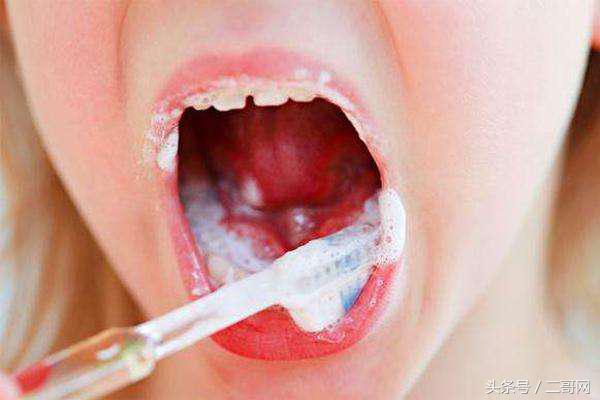 宝宝的牙膏是有氟好还是无氟的好,儿童含氟牙膏怎么选