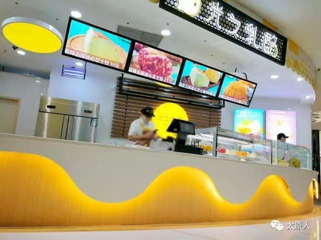 北美4层超级网红，光之乳酪驾到！国民爆款前吃货又要大排长龙