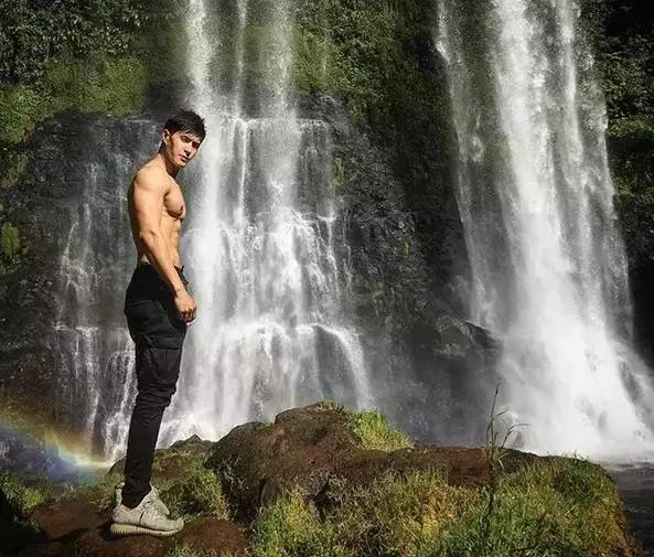 辣眼睛哆啦a梦原版,辣眼睛的哆啦a梦