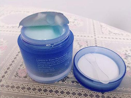 兰芝舒缓睡眠面膜的正确用法,兰芝睡眠面膜正确的使用步骤