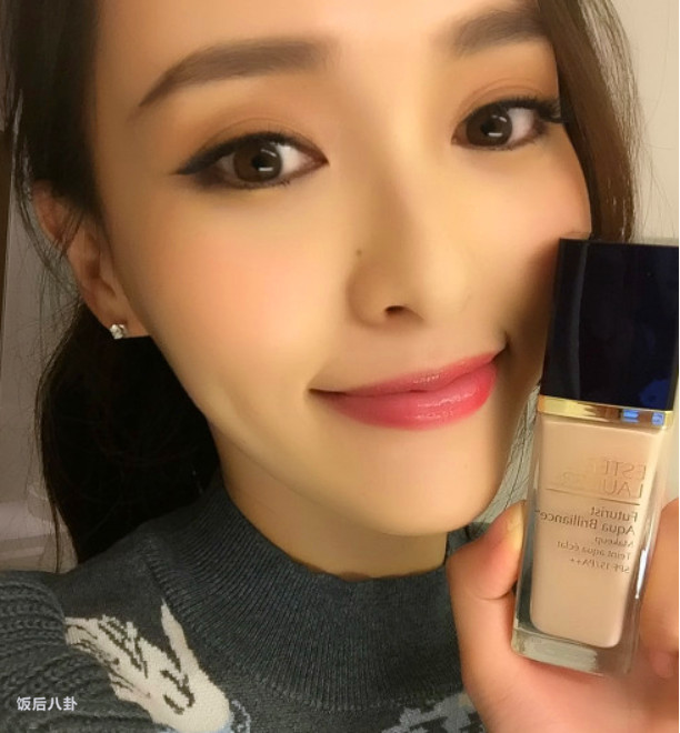 杨幂成轻奢品牌全球代言人,80后小花的代言战争硝烟四起