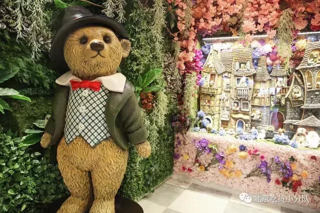 三里屯美食大楼在哪里,三里屯老字号美食店