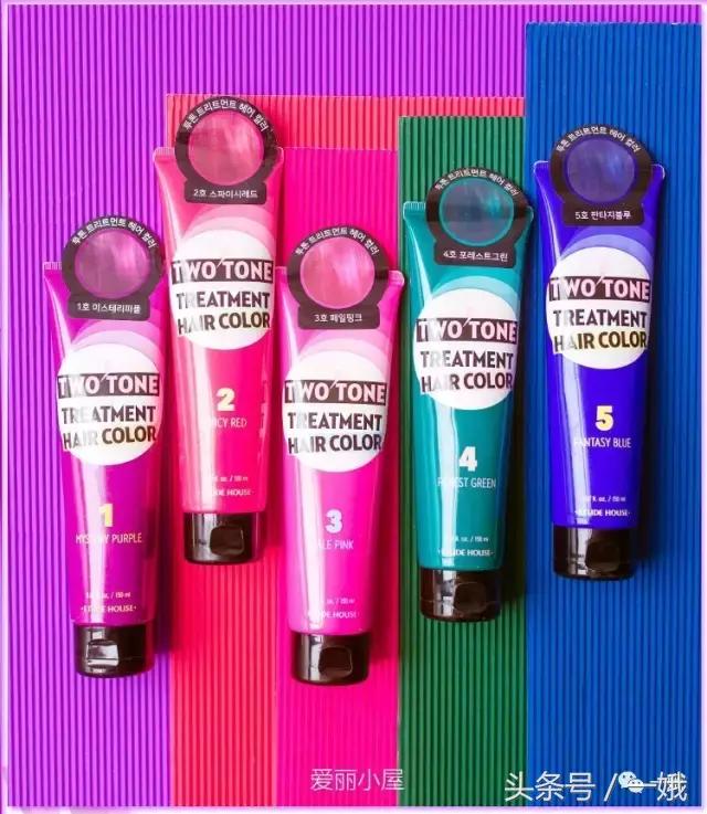 如何评价李宇春的先锋感时尚造型,李宇春怎么打扮都像中性人