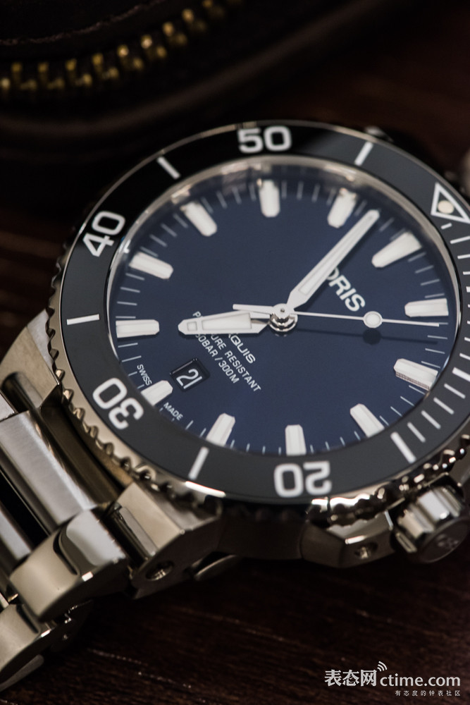 鐖嗘鎬т环姣旀渶楂樼殑闃叉按鎵嬭〃,鑻规灉娼滄按琛ㄥ灏戦挶