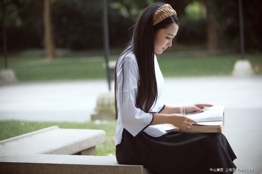 取名是件技术活儿,老师点名时发现一个孩子叫“乐乐乐”