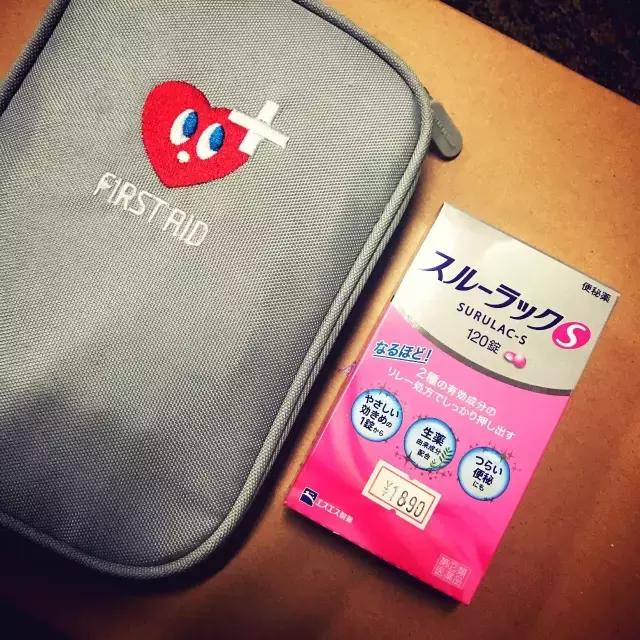 单独旅行适合带自拍杆吗,一个人旅游适合带什么自拍杆