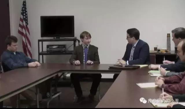 27个JJ引发的贱迷案，把我笑喘了