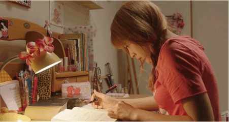 我要握紧手中坚定却又飘散的勇气