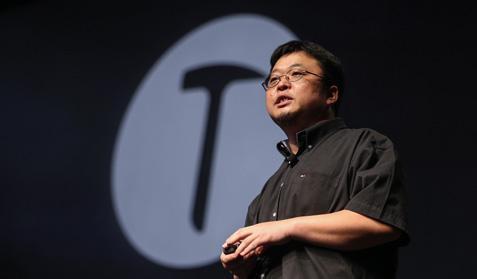 服装品牌玩转直播，不只网红+明星！