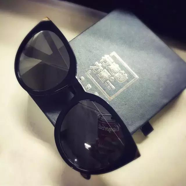 单独旅行适合带自拍杆吗,一个人旅游适合带什么自拍杆