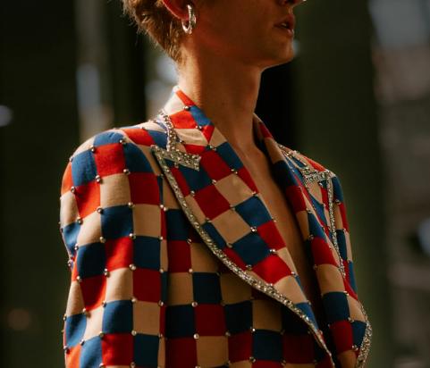 米兰时装周gucci直播外场,米兰时装周gucci三叶草