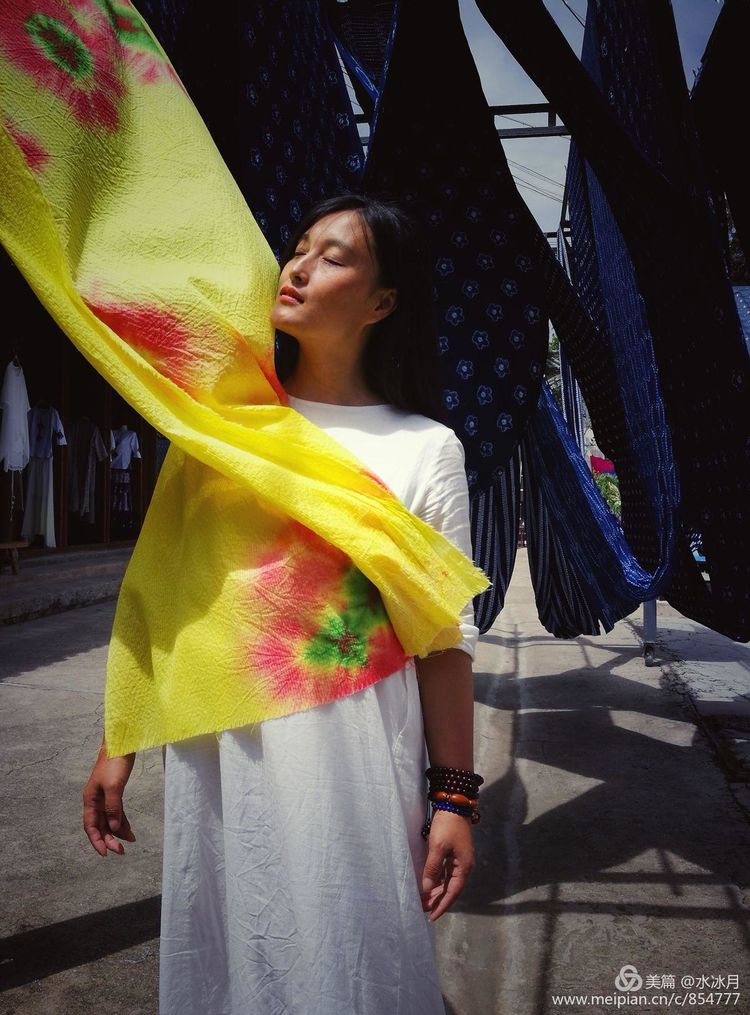 有一种蓝叫青花蓝,有一种颜色叫中国红