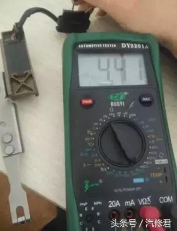 比亚迪f6仪表盘出现svs怎么处理,比亚迪f6行驶过程中防盗灯亮