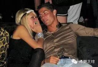 宋仲基撩妹法,墙裂安利韩剧解析