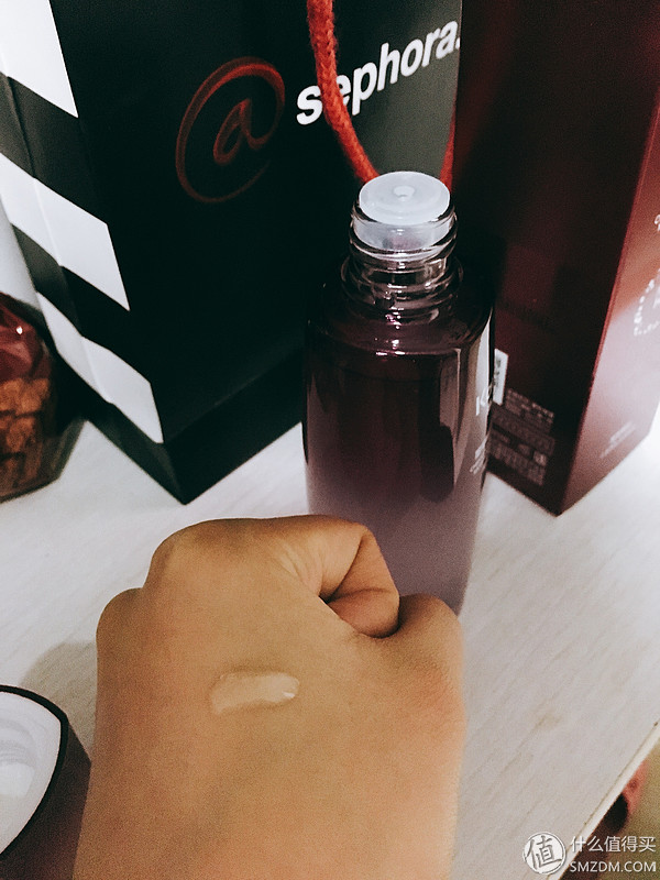 韩束墨菊深度补水套装,狠狠爱自己书评