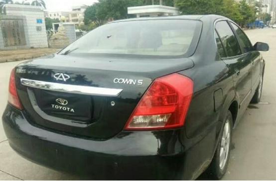 小伙花2000买面包车以为捡了便宜,小伙花2万买的二手车