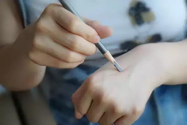 植村秀眉笔正品鉴定,植村秀眉笔真的好用吗