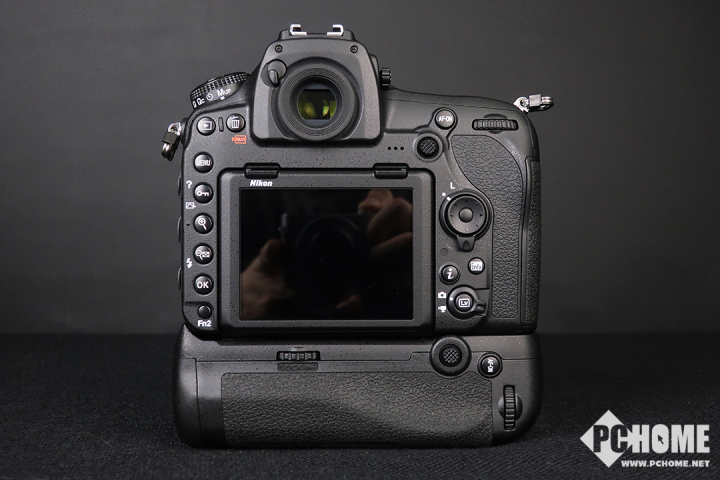 尼康d850全画幅高端相机怎么选,尼康全画幅单反d850
