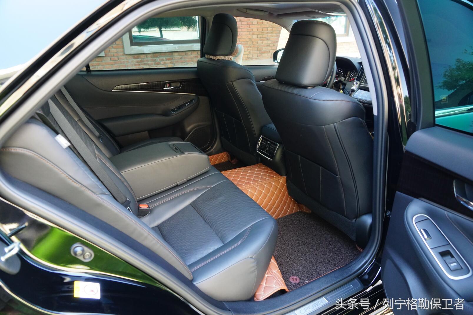皇冠14代精英版试驾视频测评,14代皇冠车主用车评论