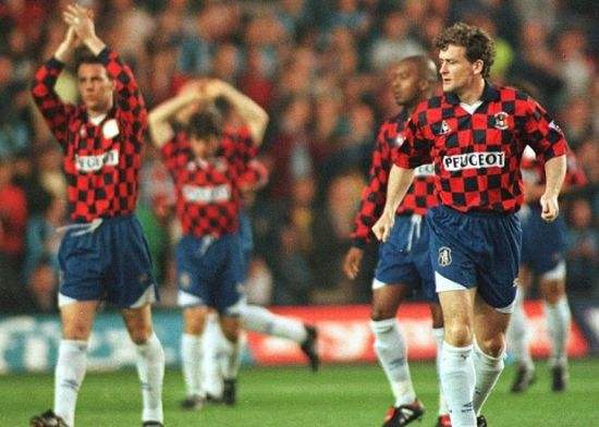 盘口分析：英冠-机构强让盘米尔沃尔主场力擒雷丁9月26日赢盘公社