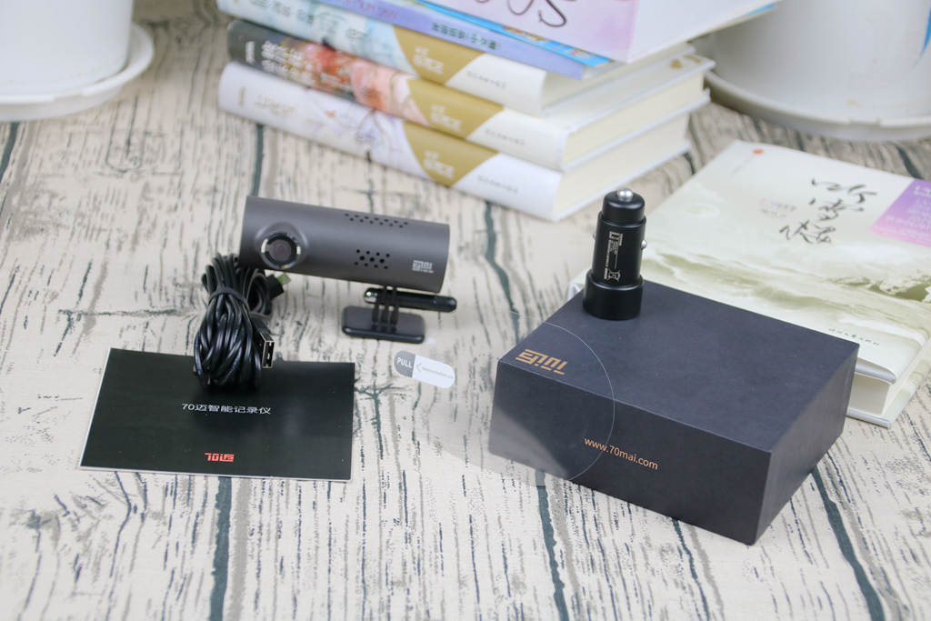 小米70迈行车记录仪谁用谁后悔,小米和70迈记录仪哪个好求回答