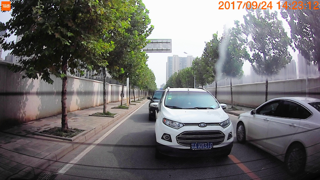 小米70迈行车记录仪谁用谁后悔,小米和70迈记录仪哪个好求回答