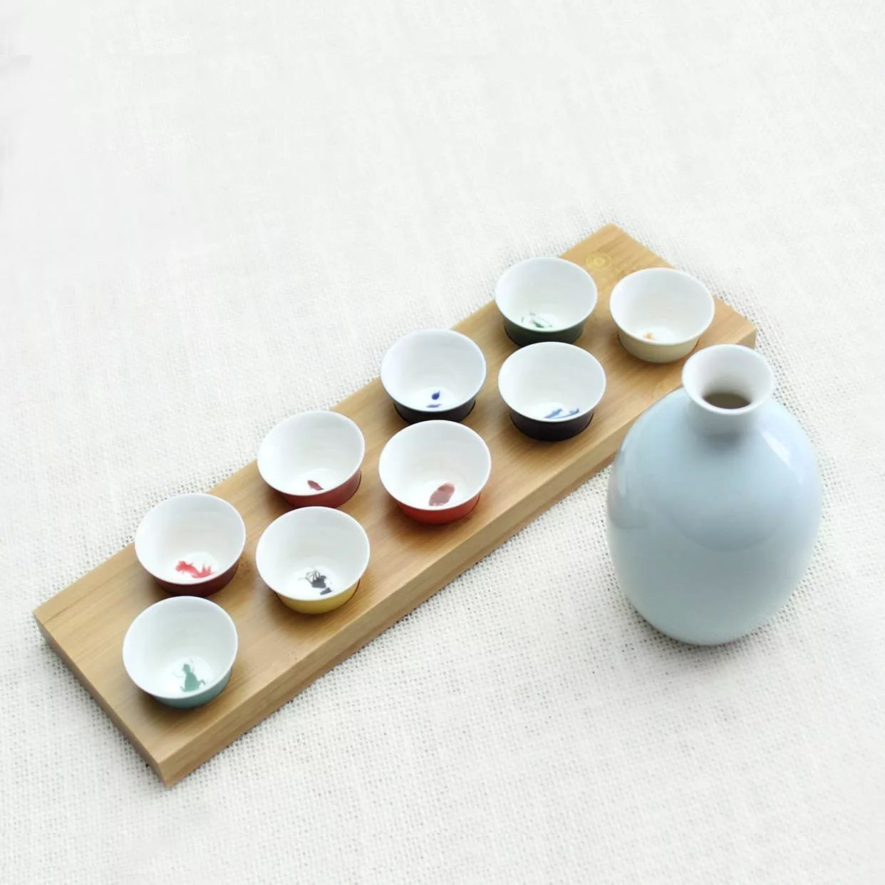 中秋送礼不用月饼送什么,中秋节送礼月饼配啥好