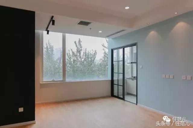 地板太丑了又不能拆掉该怎么办,卧室地板太丑了怎么改造