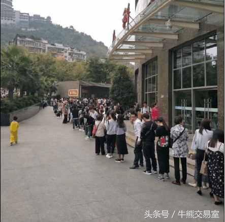 “以饼养医”新模式?贵州省医跨界生产月饼,网友称营业额超2亿!