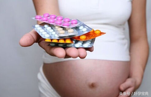 孕妇甲亢吃甲巯咪唑什么剂量,甲亢患者哺乳期吃甲巯咪唑可以吗