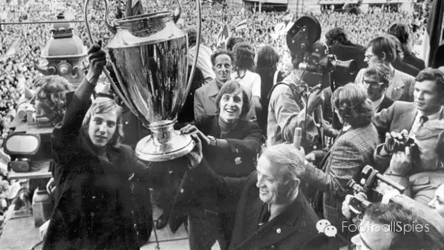 足球最伟大的亮相仪式,足球最伟大的十分钟