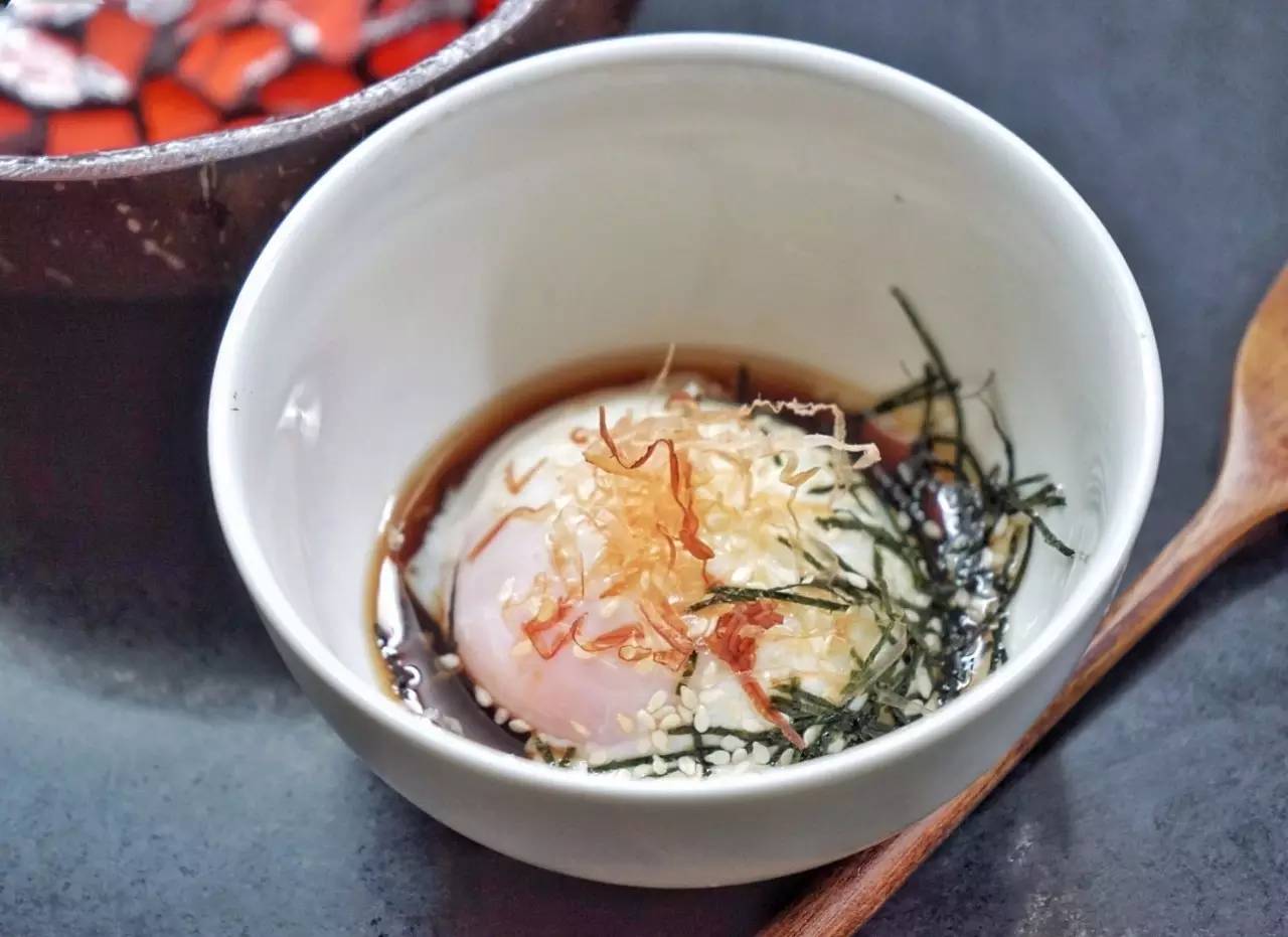 一刀切下去，鸡蛋流黄的感觉，好像中了500万！