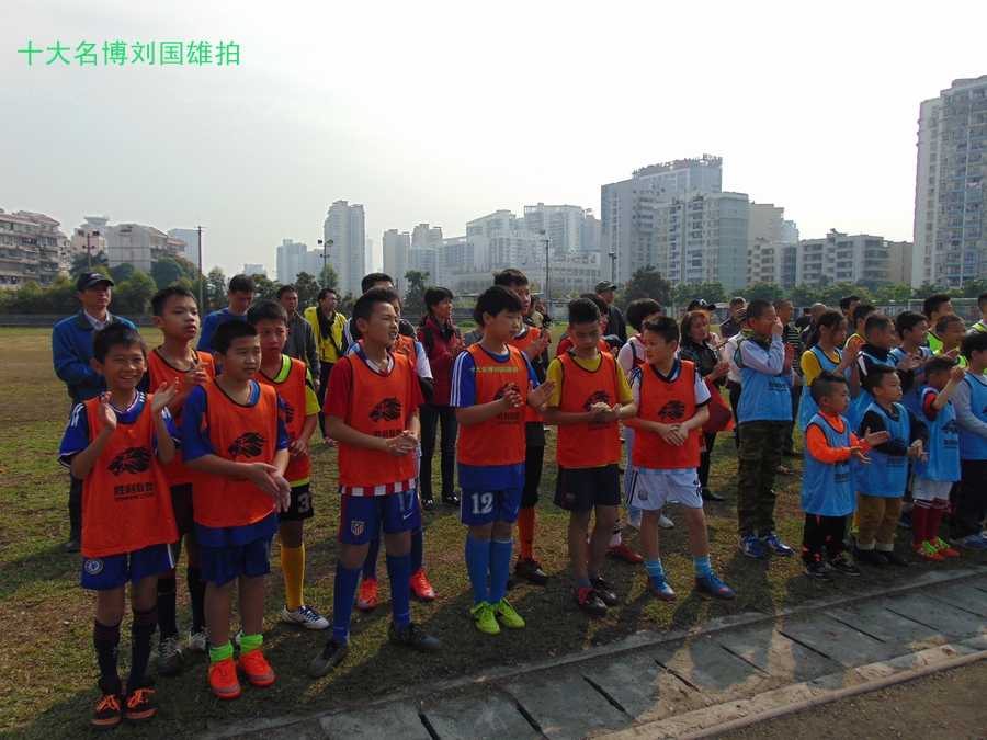 菲戈足球培训,菲戈和c罗训练照