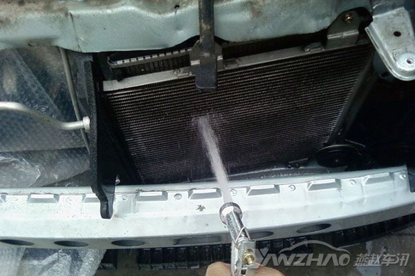 马桶水箱的正确清洗方法,清洗汽车水箱正确方法