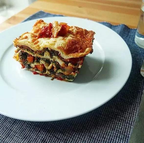 他是一位德国帅哥，因为跑步在Instagram上获得了51万