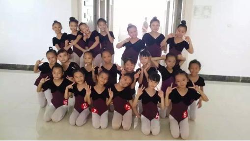 窑埠TOWN特色壮乡节，歌曲舞蹈演绎大荟萃