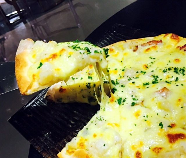 每个饥寒交迫的晚上,一块披萨就能让我荡漾