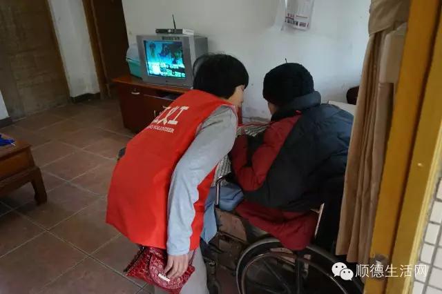 春暖花开暖意浓浓,春暖花开养老院