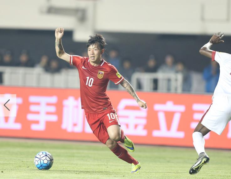 国足晋级呐喊,国足出线之夜沈阳