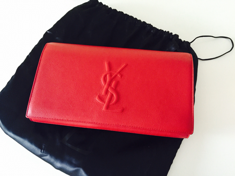 年入百万美女销售,年入百万的美女