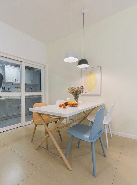 120平现代简约暖色系,120现代简约风三居室图片