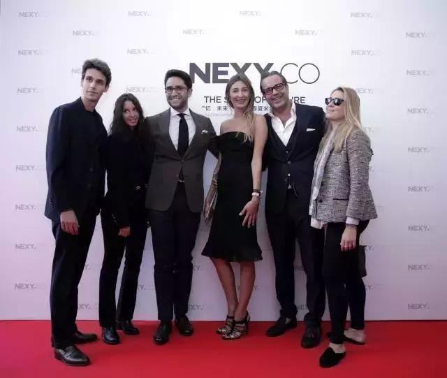 NEXY.CO2018S/S米兰时装周忆未来