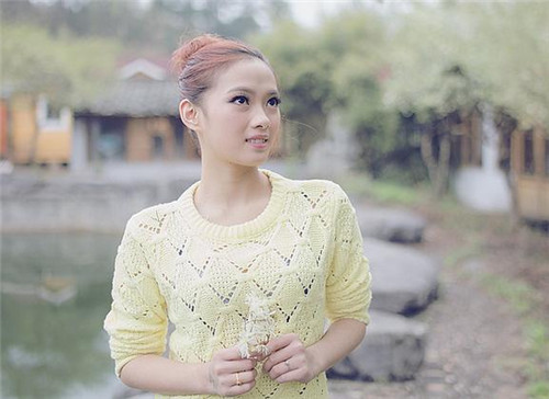 pvc瑜伽垫和nbr瑜伽垫比较,便携式瑜伽垫和大的瑜伽垫哪个好