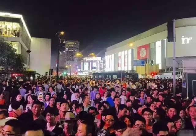 十一长假看摄影师拍的照片,五一小长假摄影图片大全