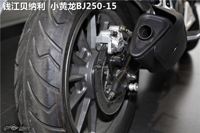 全民跑山时代的入门利器——两款250级别的合资街车