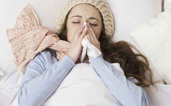 哺乳期妈妈生病了该如何进行喂养,哺乳期生病对宝宝会不会有影响