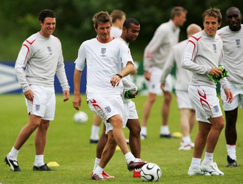 贝克汉姆能力到底有多强,巅峰贝克汉姆有多帅