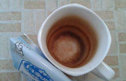 玻璃杯有茶垢怎么清洗才干净,衣服上有茶垢怎么才清洗干净