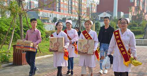 卫生院支部中秋慰问孤寡老人,春节前夕慰问孤寡老人养老院活动