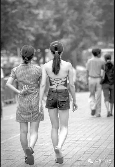 姑娘乖,带你去科甲巷,不乖,就带你去包家巷。